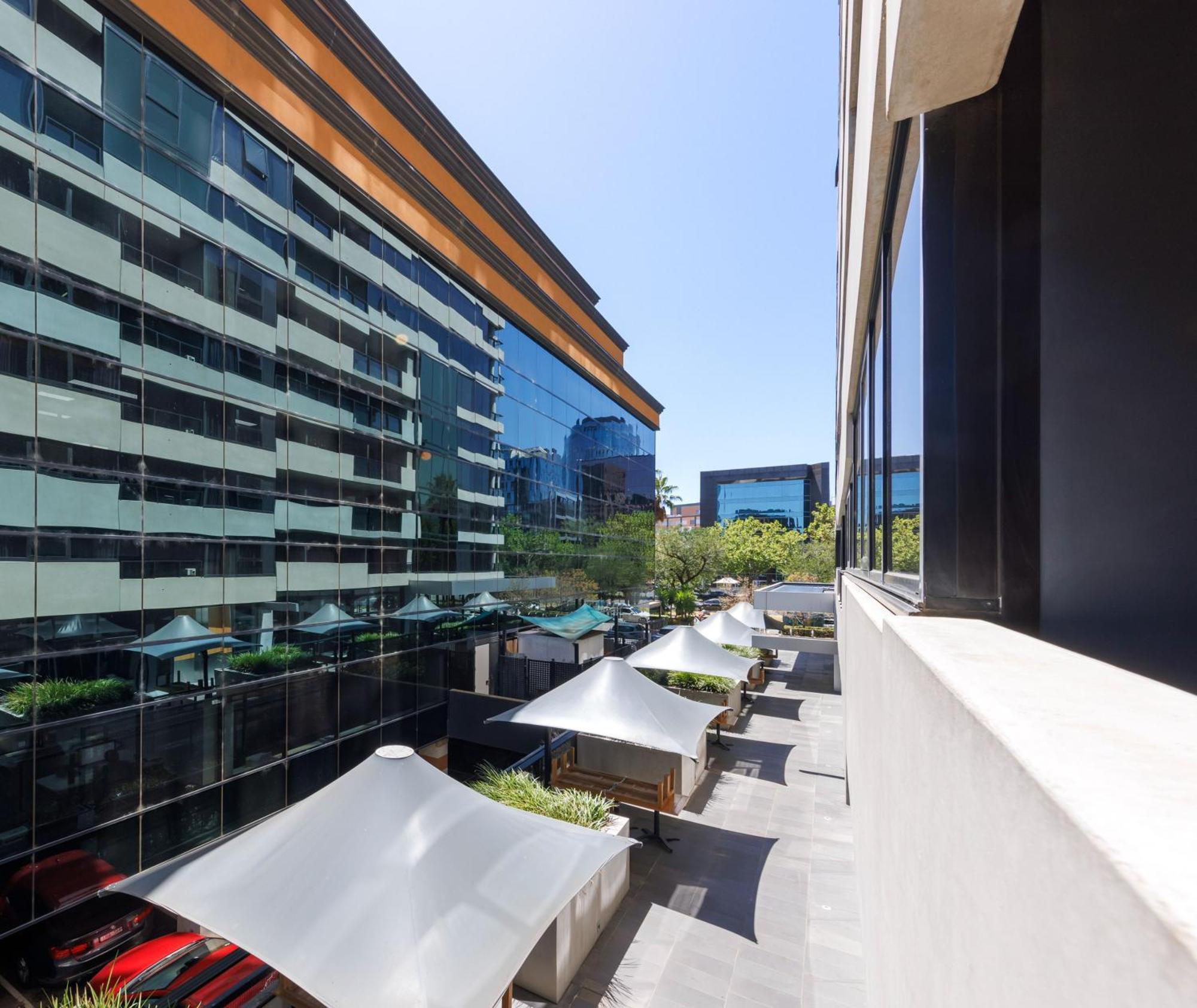 Oaks Melbourne St Kilda Road Hotel Exterior foto